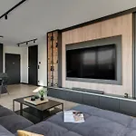 Bulvar & Parking By Downtown * グダニスク