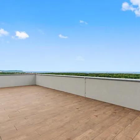 Apartment Bulvar & Parking By Downtown *