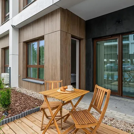 Bulvar & Parking By Downtown Gdansk