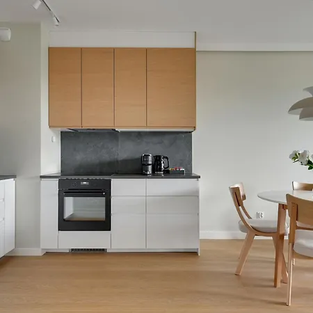 Bulvar & Parking By Downtown 그단스크