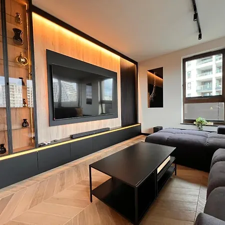 아파트 Bulvar & Parking By Downtown