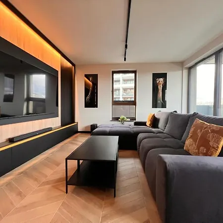 아파트 Bulvar & Parking By Downtown 그단스크