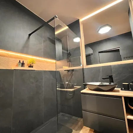 Bulvar & Parking By Downtown Gdansk