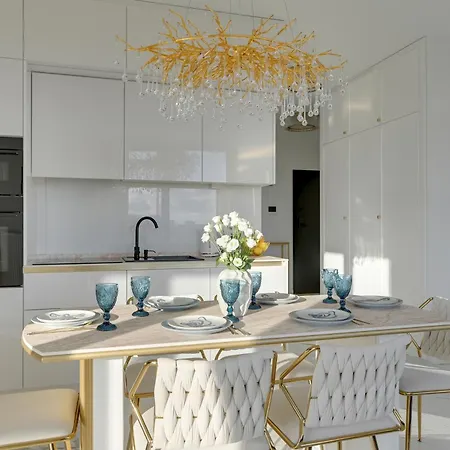 Bulvar & Parking By Downtown Apartment