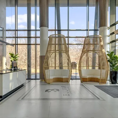 Апартаменты Bulvar & Parking By Downtown