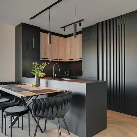 Bulvar & Parking By Downtown Appartamento