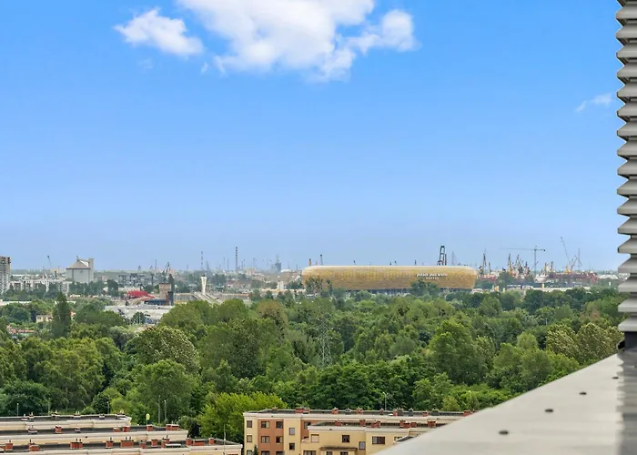 Bulvar & Parking By Downtown