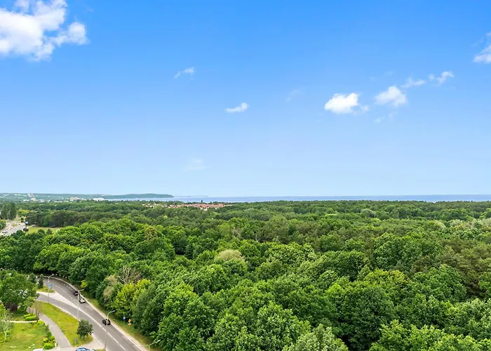 Bulvar & Parking By Downtown