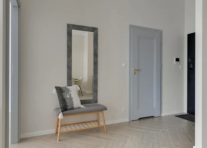 Bulvar & Parking By Downtown Appartamento