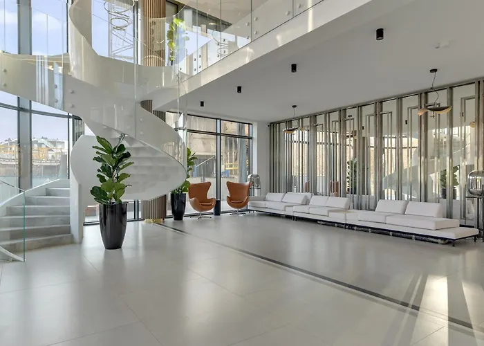 Bulvar & Parking By Downtown * Danzica