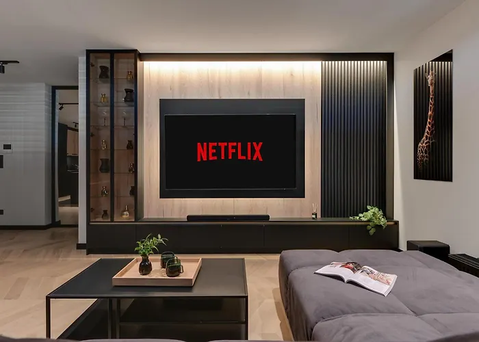 Bulvar & Parking By Downtown * Danzica